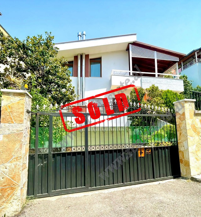 Three storey villa for sale in Fuat Toptani street, in Tirana.
The villa has a total land area of 3